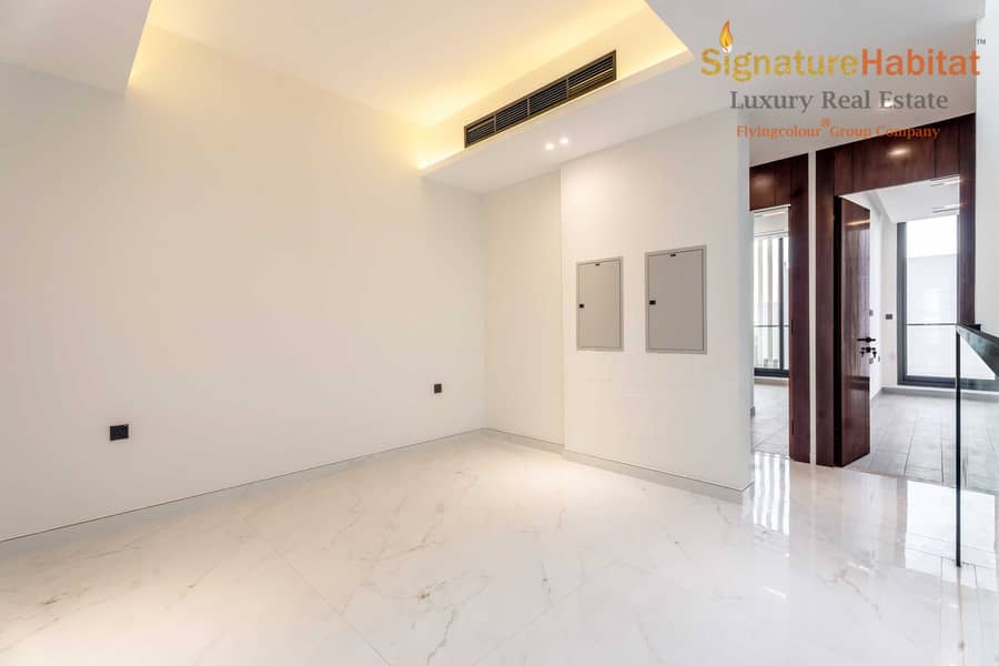 Single Row Corner | Park | Smart Home